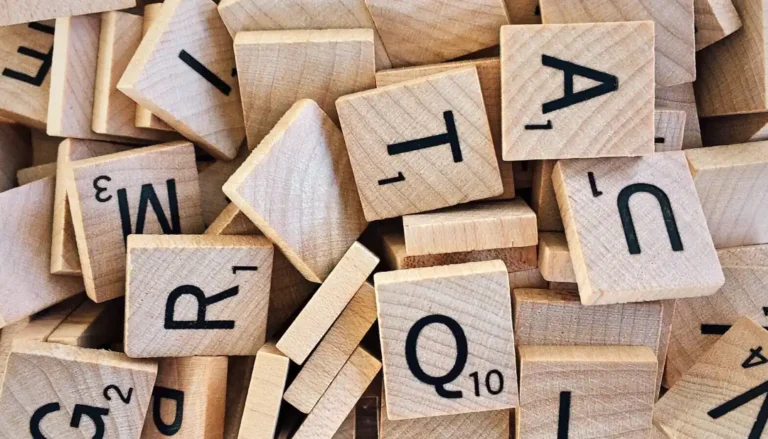 Letras para aprender a ler e escrever com aplicativo de alfabetização